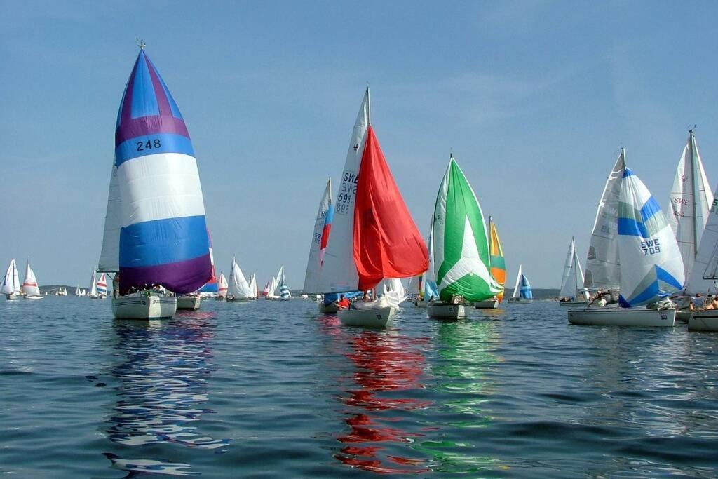 Tjoern Gaeststuga Naera Hakefjorden Berga  Extérieur photo